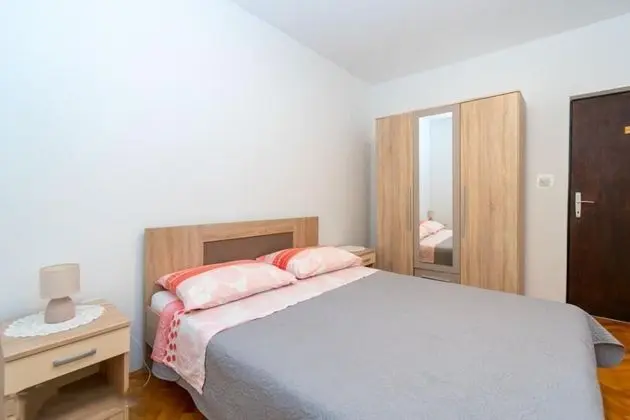 Apart Daire (Per - 10 m from sea - A1-Veliki(8))