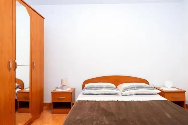 Apart Daire (Per - 10 m from sea - A1-Veliki(8))