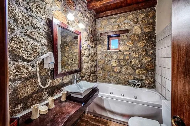 Tek Büyük Yataklı Oda, Jakuzi