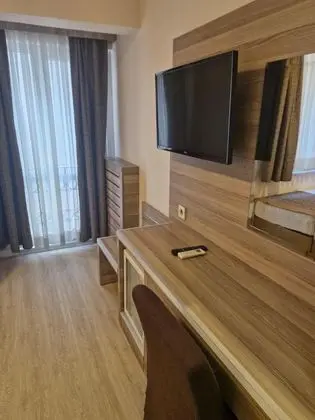 Twin, Bahçe veya Sokak Manzaralı, Klimalı