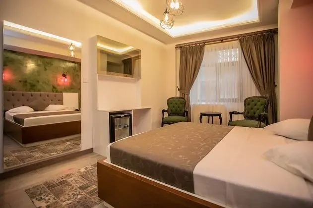 Standard Tek Büyük Yataklı Oda