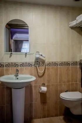 Standard Tek Büyük Yataklı Oda