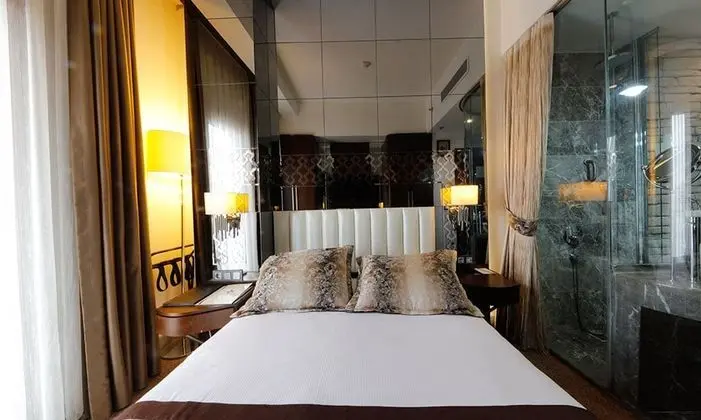 Standart Oda, Şehir Manzaralı