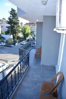 Aile Odası, Bahçe Manzaralı, Balkonlu