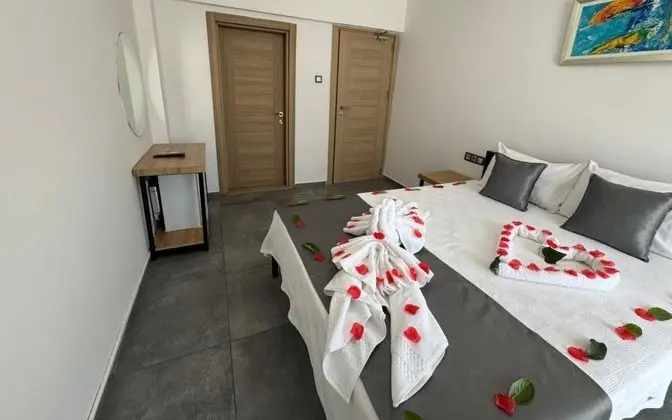 Standart Oda, Bahçe Manzaralı, Balkonlu