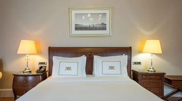 Corner Room, Şehir Manzaralı