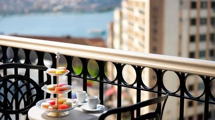 Deluxe İki Tek Yataklı Oda, Haliç Manzaralı