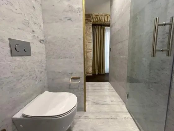 Standart Oda, Sokak Manzaralı, Balkonlu