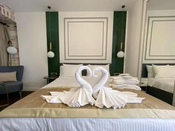 Standart Oda, Sokak Manzaralı, Balkonlu