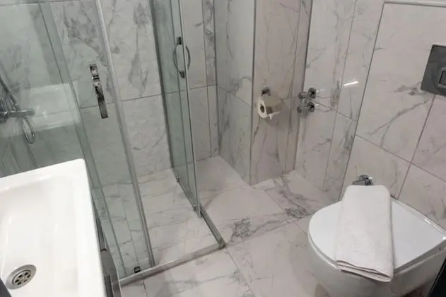 Standart Oda, Sokak Manzaralı