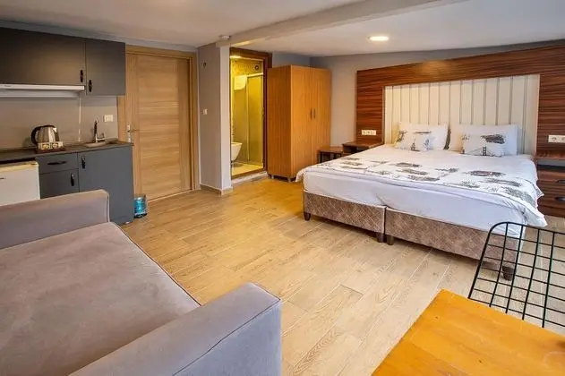 Çift Kişilik, Şehir Manzaralı