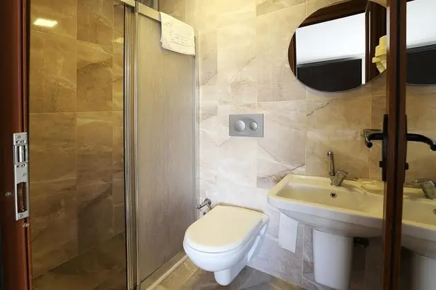Çift Kişilik, Şehir Manzaralı