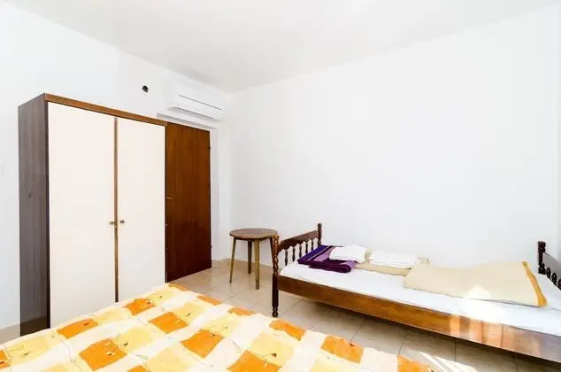 Üç Kişilik Oda (Triple Room with Balcony)