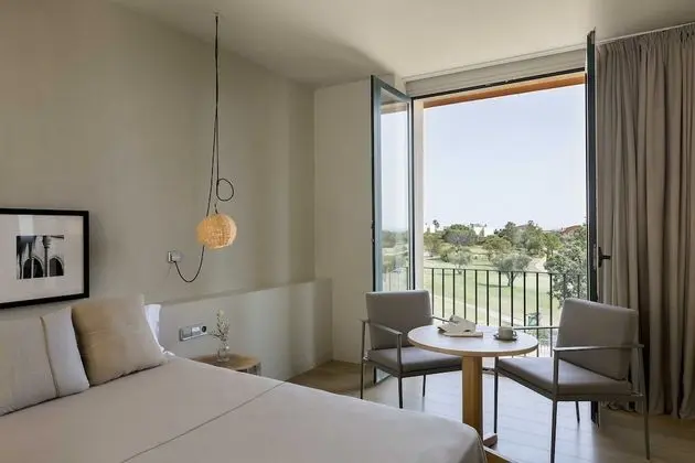 Superior Oda, Balkon