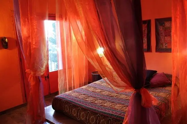 Tek Büyük Yataklı Oda, Balkon, Dağ Manzaralı