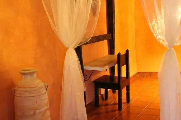 Tek Büyük Yataklı Oda, Balkon, Dağ Manzaralı