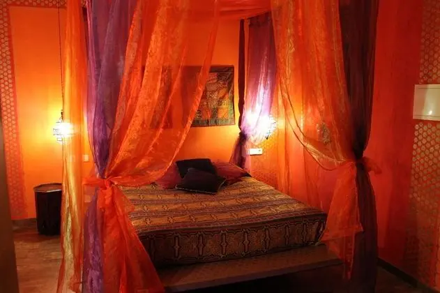 Tek Büyük Yataklı Oda, Balkon, Dağ Manzaralı