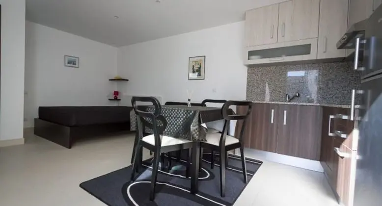 Stüdyo, 1 Büyük (Queen) Boy Yatak