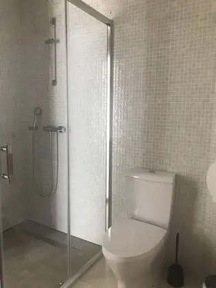 Stüdyo, 1 Büyük (Queen) Boy Yatak