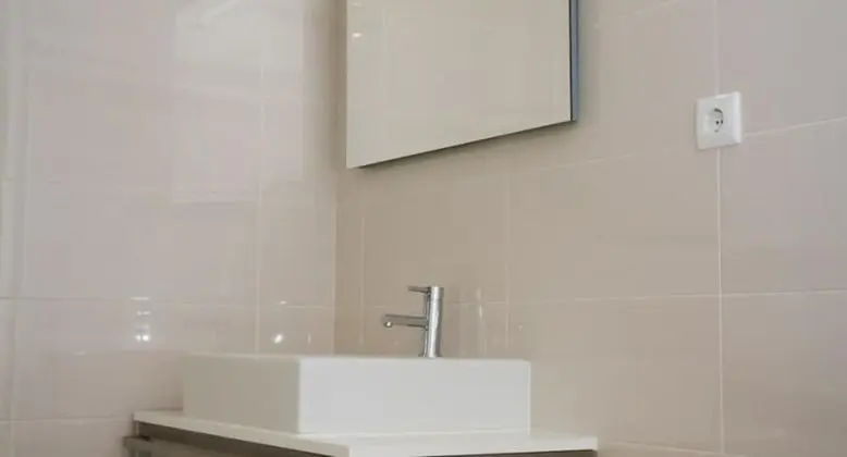 Stüdyo, 1 Büyük (Queen) Boy Yatak