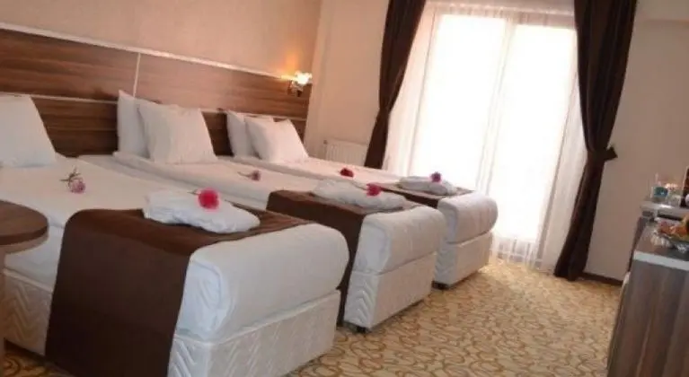 Standart Üç Kişilik Oda