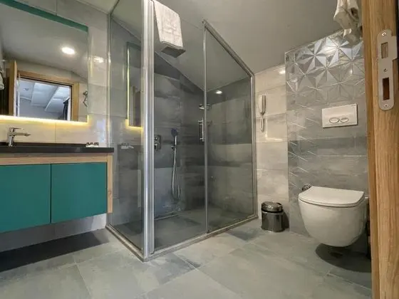 Deluxe Custom Room
