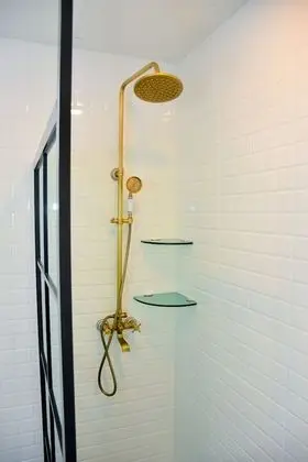 Exclusive Tek Büyük Yataklı Oda