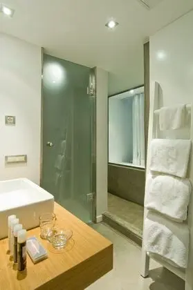 Modern Two-Level Premium Art Suite
