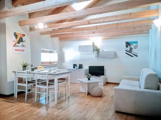 Basic Apart Daire (Nuvolau 12)