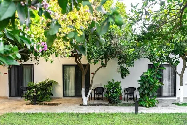 Deluxe Oda Balkonlu, Bahçe Manzaralı, Balkonlu
