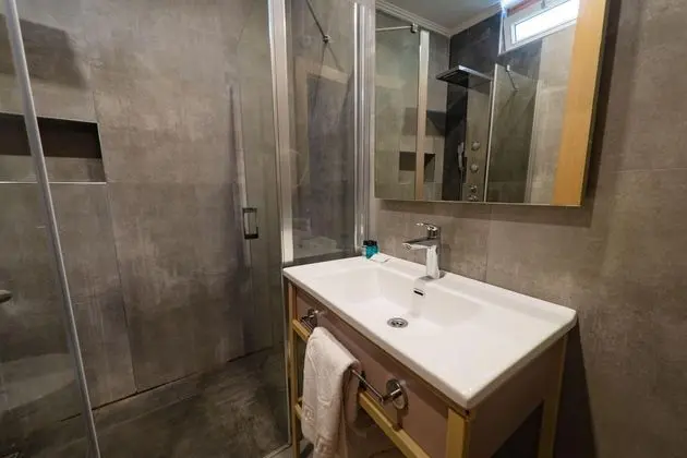 Deluxe Oda Balkonlu, Bahçe Manzaralı, Balkonlu