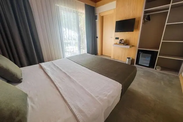 Deluxe Oda Balkonlu, Bahçe Manzaralı, Balkonlu