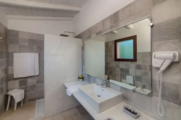 Classic Üç Kişilik Oda