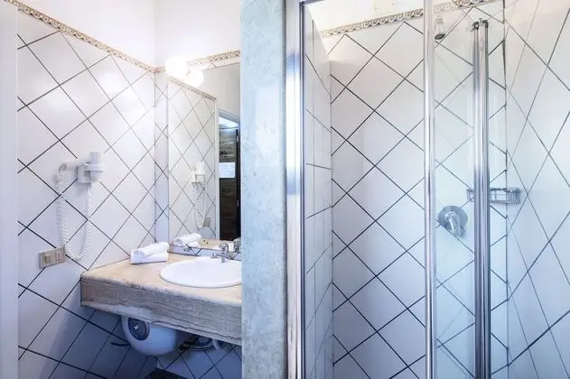 Standard Üç Kişilik Oda