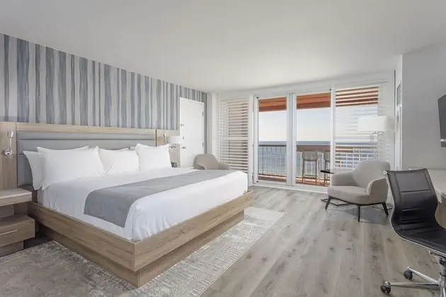 Gulf View King Bed