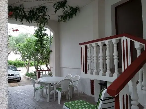Apart Daire (Pere - parking and barbecue - A1(4))