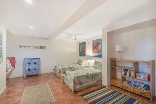 Ev (4 Bedrooms)