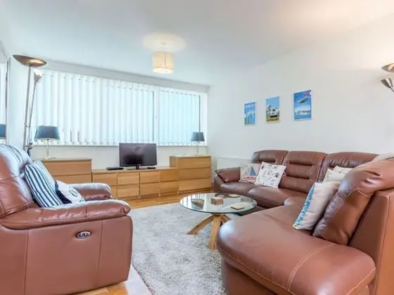 Ev (1 Bedroom)