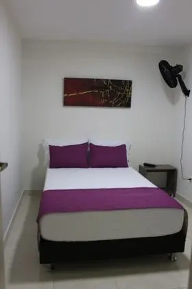 Tek Büyük Yataklı Oda, 1 Çift Kişilik Yatak