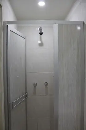 Tek Büyük Yataklı Oda, 1 Çift Kişilik Yatak