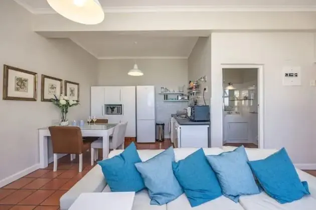 Ev (1 Bedroom)