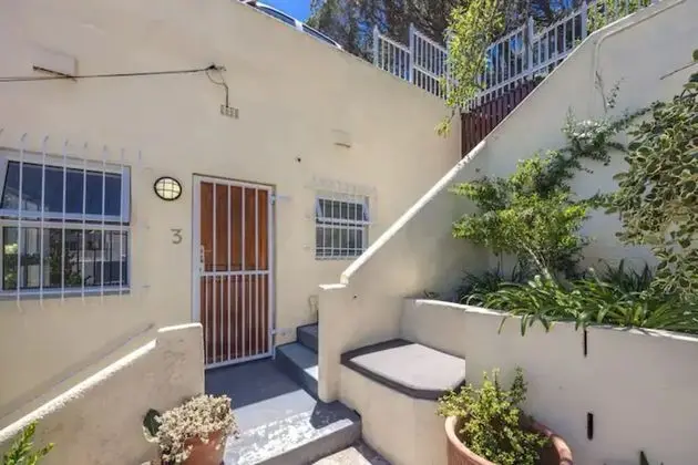 Ev (1 Bedroom)