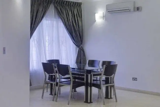 Apart Daire, Birden Çok Yatak, Sigara İçilmez