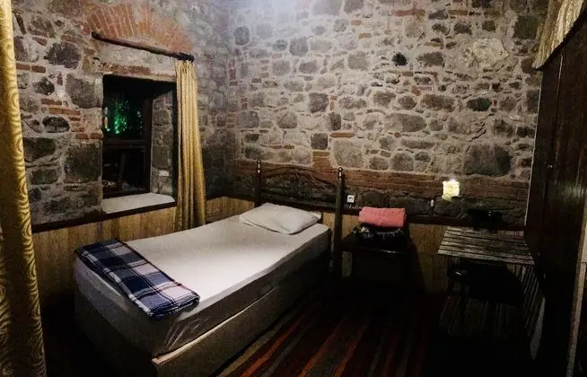 Exclusive Tek Büyük veya İki Ayrı Yataklı Oda, Ortak Banyo