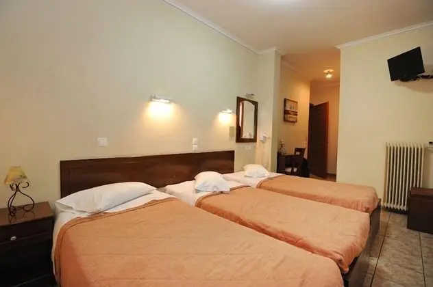 Üç Kişilik Oda