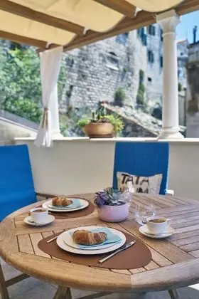 Deluxe Apart Daire, Deniz Manzaralı