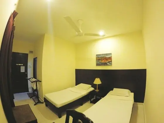 Twin / Double Fan Room