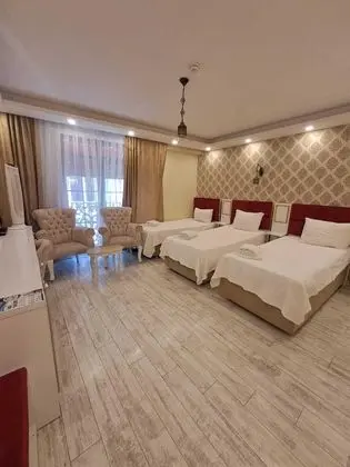 Standard Üç Kişilik Oda