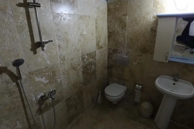 Cave Room, Manzarasız, Zemin Kat