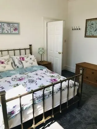 Apart Daire, 1 En Büyük (King) Boy Yatak